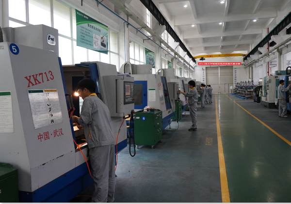 图为数控比赛现场